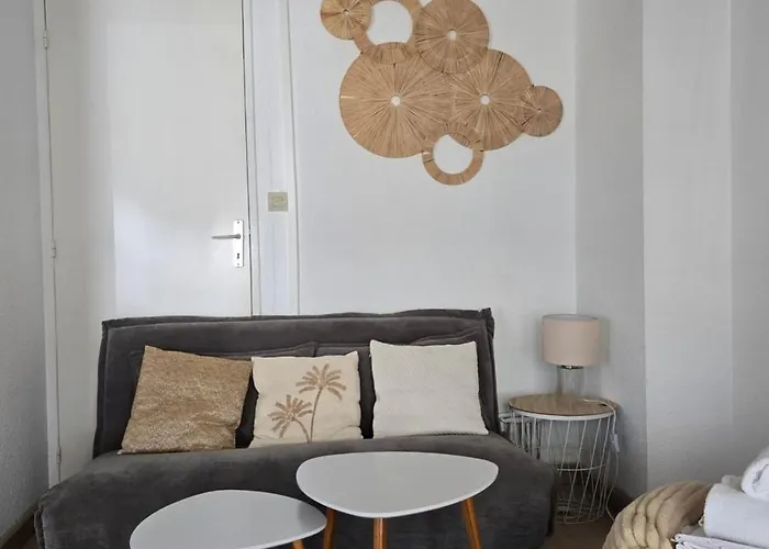 With Balcony At The Foot Of The Apartment Sainte-Maxime