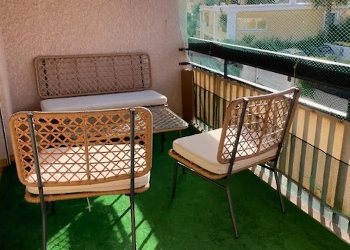 Daire With Balcony At The Foot Of The